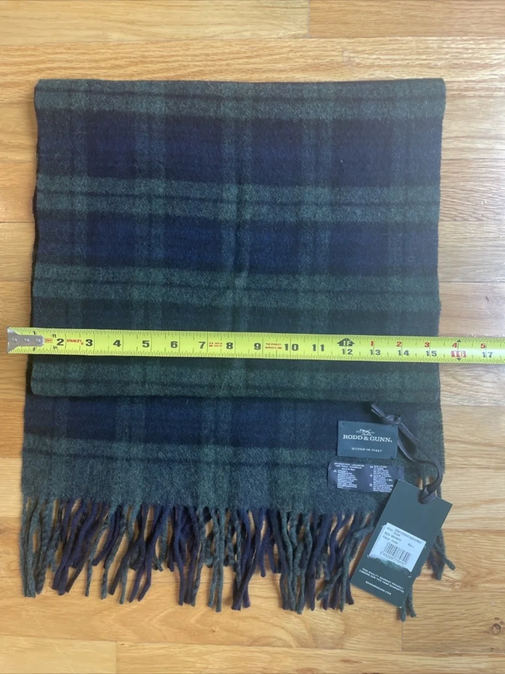 NWT Rodd & Gunn Robertson Street 100% Virgin Wool Tartan Scarf